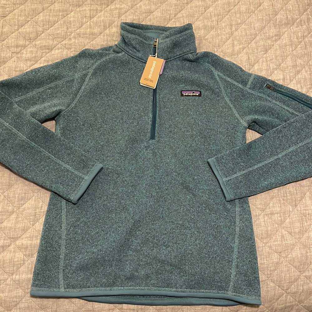 NWT Patagonia women’s quarter zip sweater